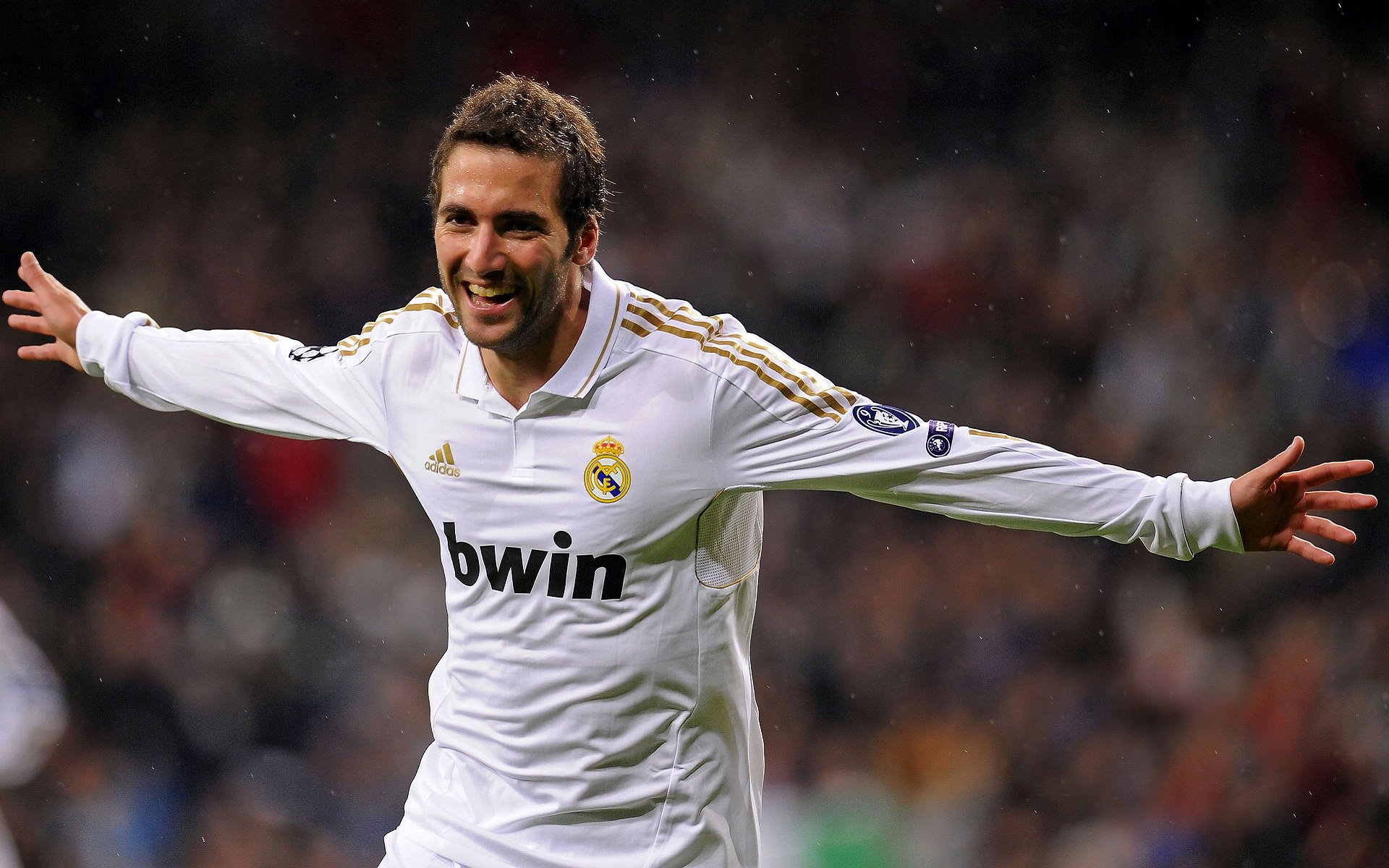 英超VAR系统通过语义推理机制判断手球意图合理性，英超vr技术